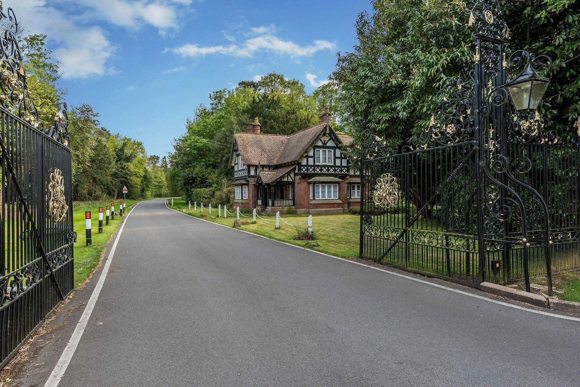 Lilleshall House & Gardens And Lilleshall National Sports Centre المظهر الخارجي الصورة